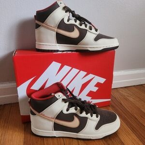 Nike Dunk Hi Retro Se